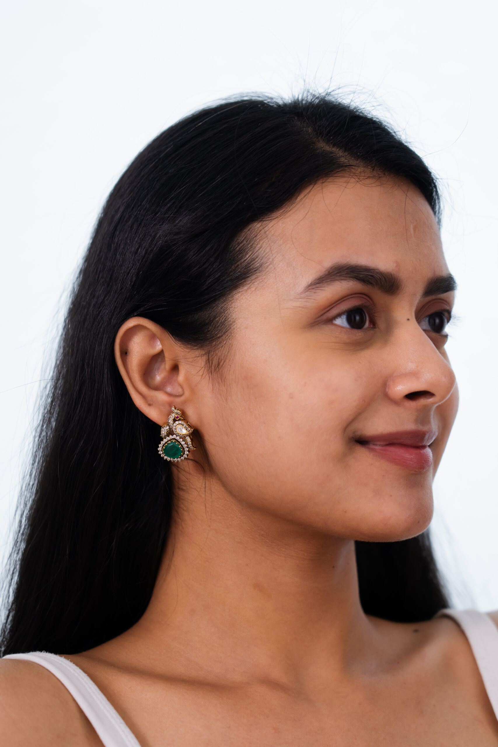 Carved Emerald Jali Stud Earrings - Image 2