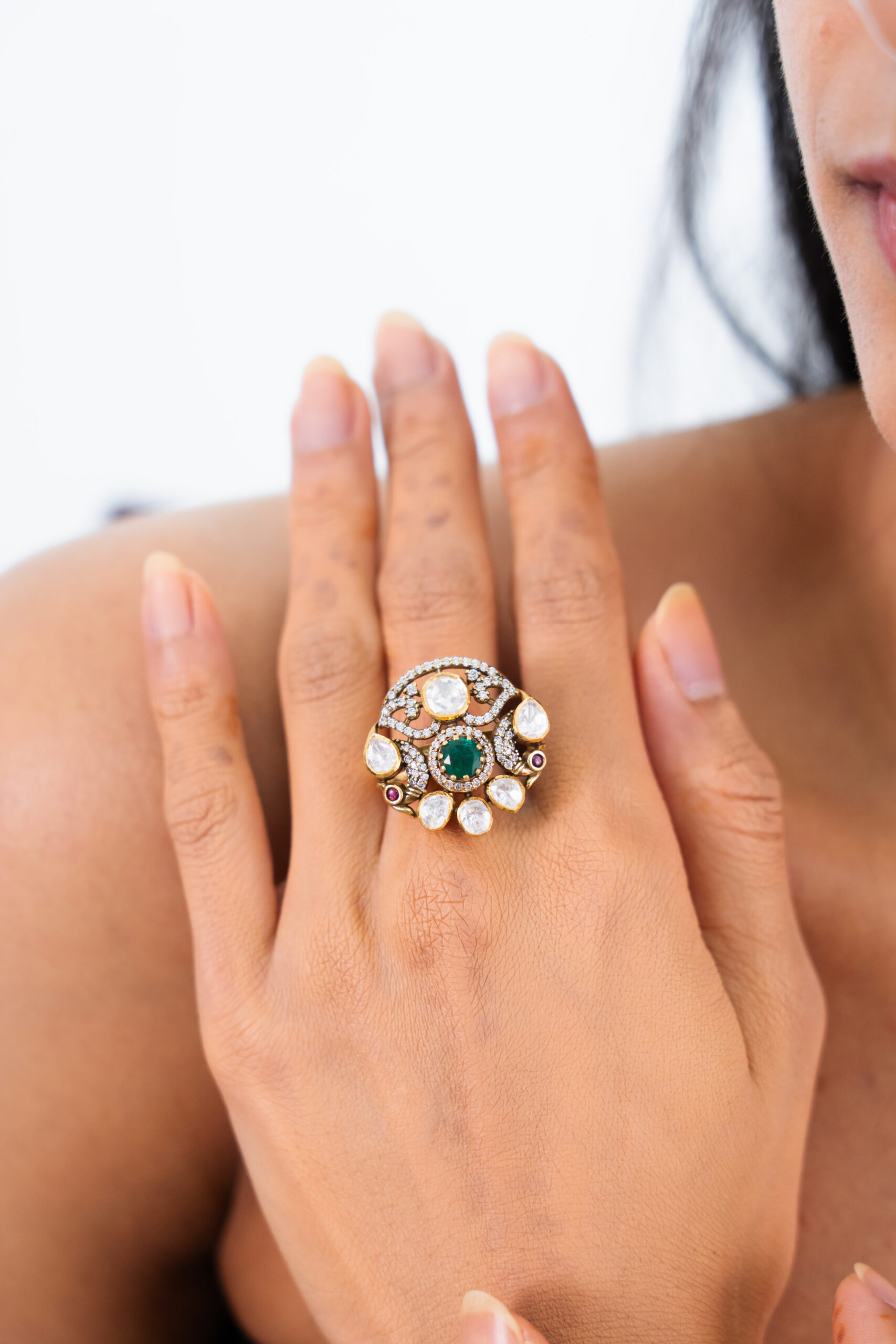 Radiant Mozonite Green Quartz Focus Ring - Image 3