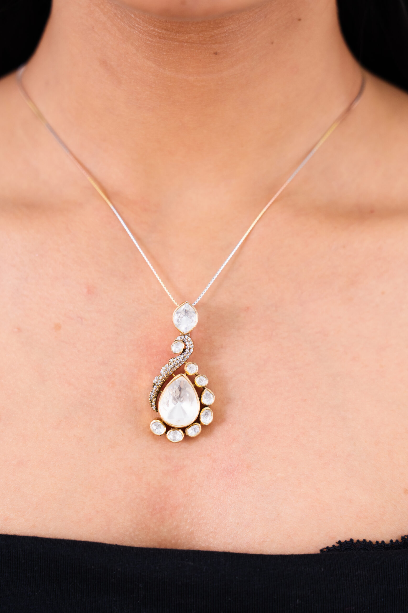 Pear Mozonite Swirl Pendant Necklace - Image 2