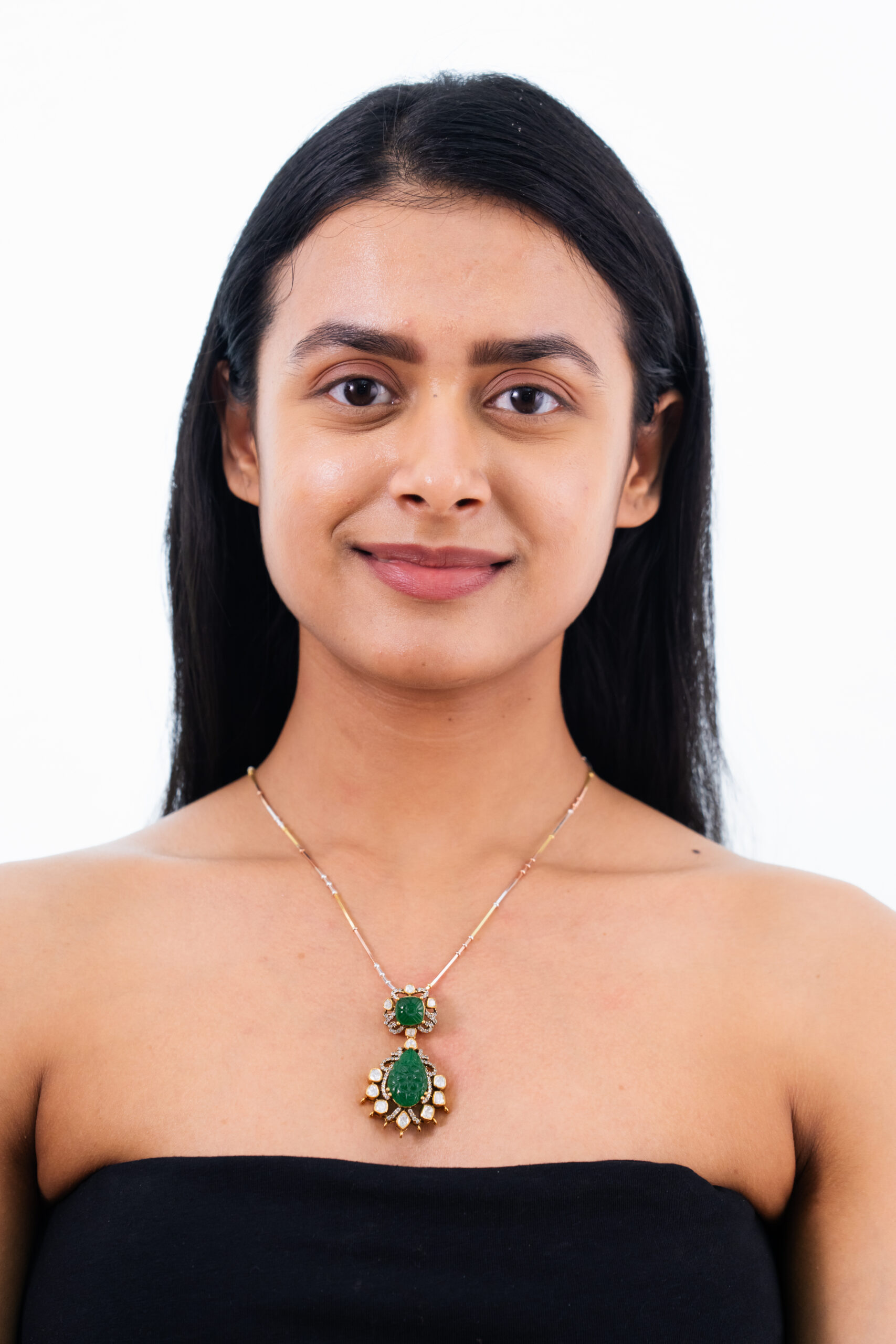 Carved Emerald & Mozonite Heritage Pendant - Image 2