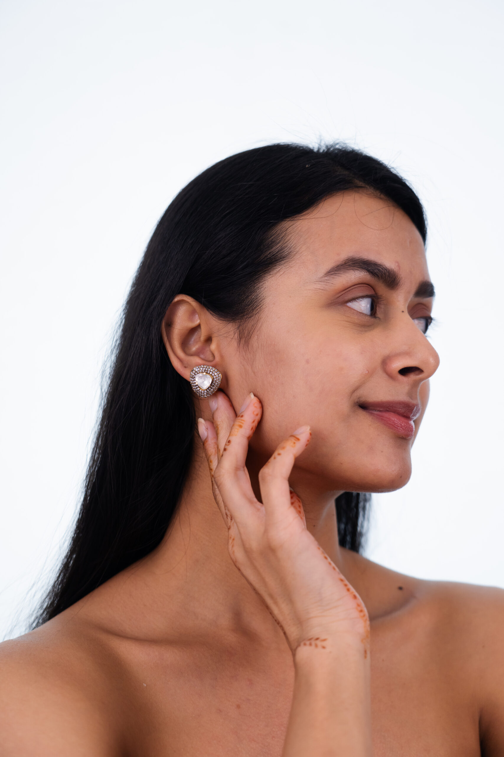 Trillion-Cut Moissanite Stud Earrings in 925 Silver - Image 3